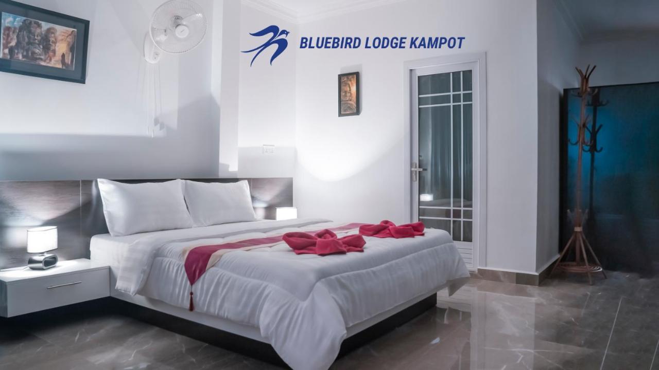Bluebird Lodge Kampot Exteriör bild