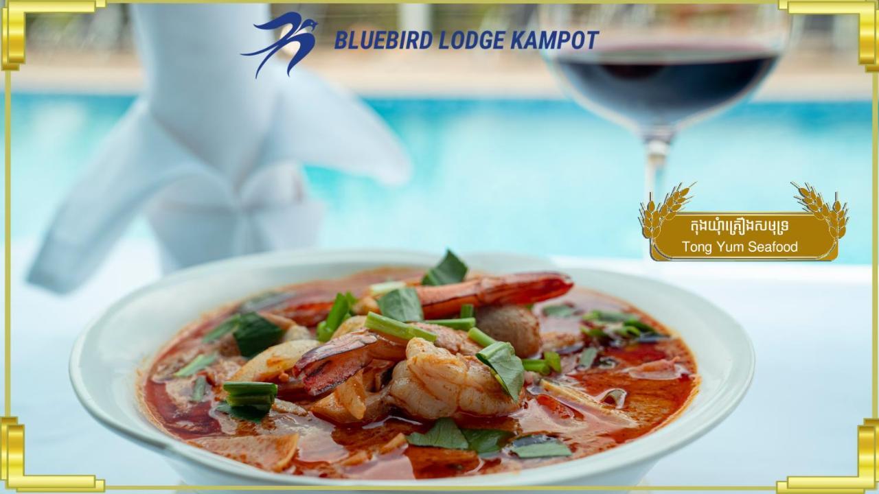 Bluebird Lodge Kampot Exteriör bild